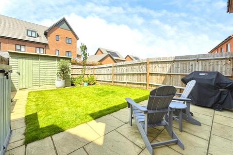 2 bedroom semi-detached house for sale, Dentons Walk, Berkshire RG45