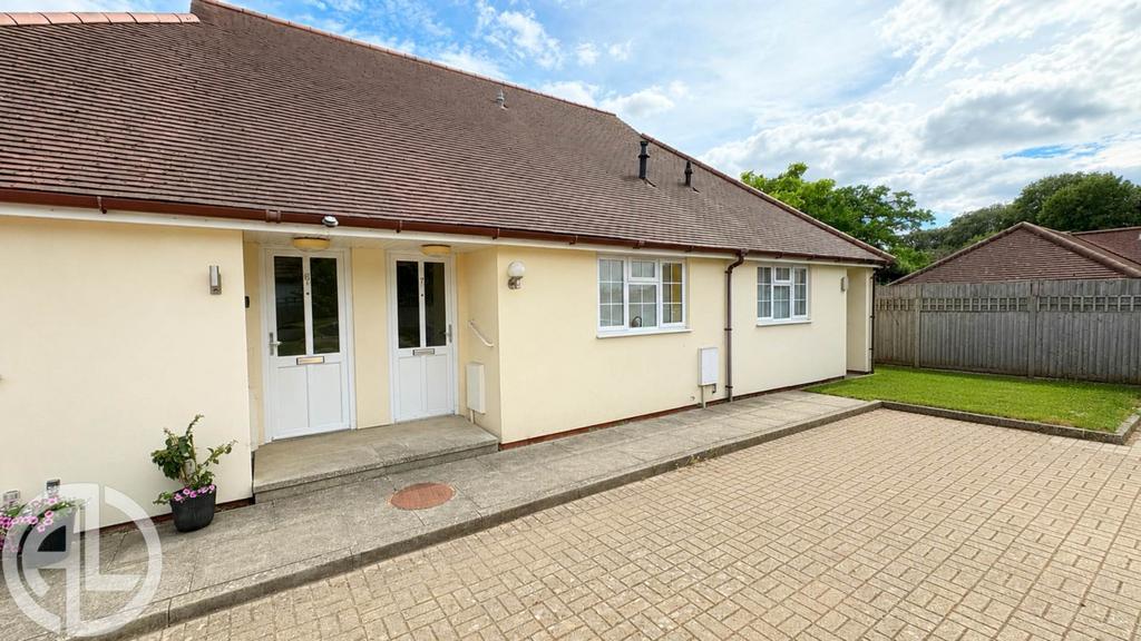 Common View Letchworth Daisy Court, Common View, Letchworth... 1 bed bungalow for sale - £250,000