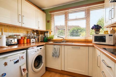 3 bedroom end of terrace house for sale, The Close, Codicote
