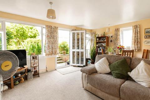 3 bedroom end of terrace house for sale, The Close, Codicote