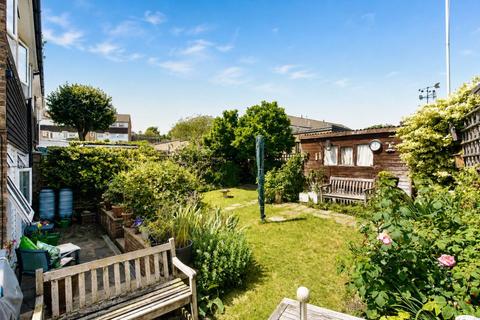 3 bedroom end of terrace house for sale, The Close, Codicote