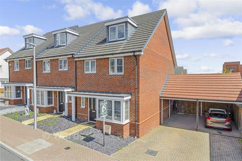 4 bedroom end of terrace house for sale, Golve Drive, Chatham ME5
