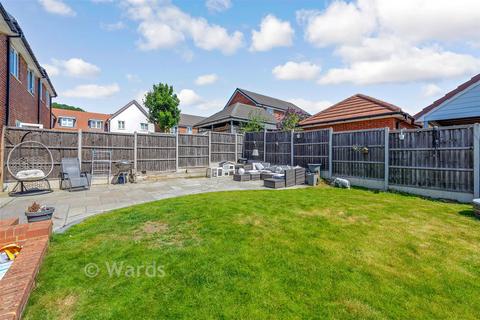 4 bedroom end of terrace house for sale, Golve Drive, Chatham ME5