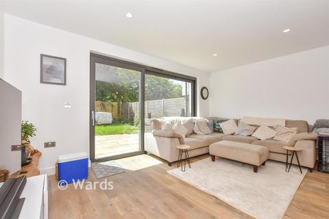 3 bedroom semi-detached house for sale, Sandpiper Close, Appledore, Kent