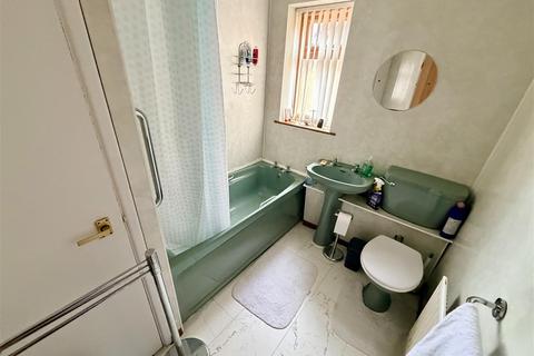 4 bedroom detached bungalow for sale, Hickman Road, Galley Common, Nuneaton