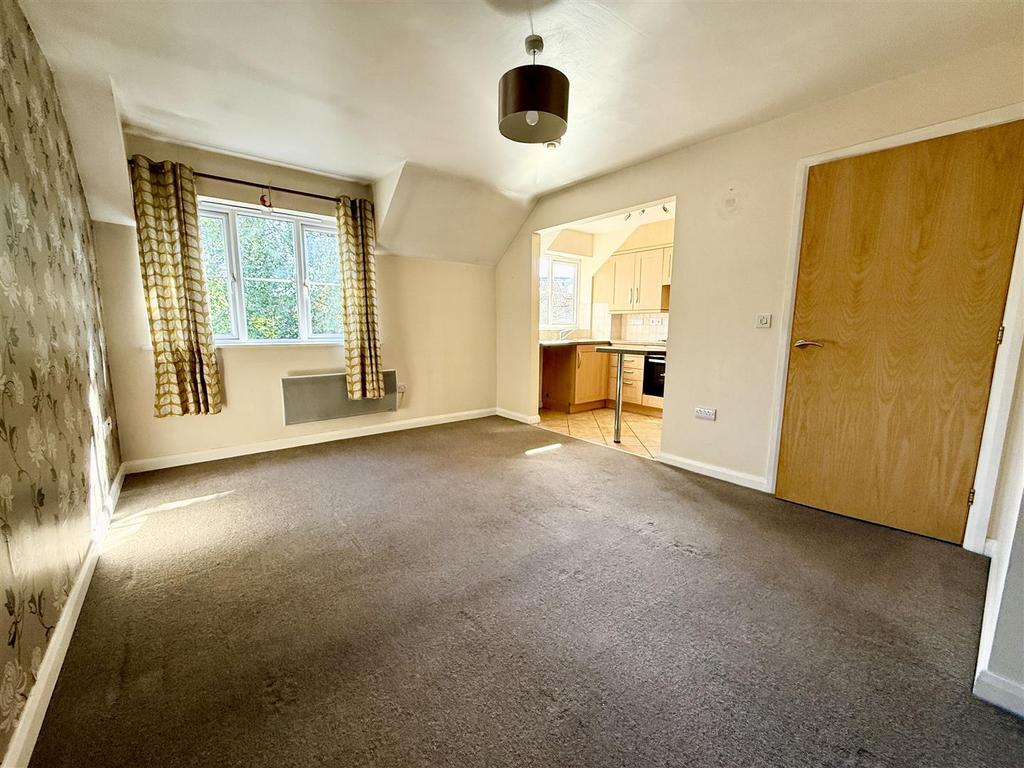 Lounge to kitchen