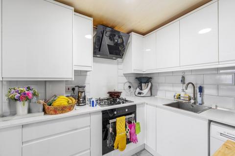 2 bedroom semi-detached house for sale, Kew Road, TW9