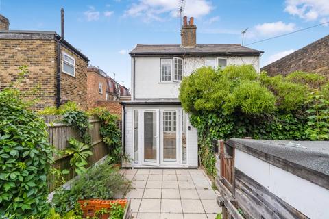 2 bedroom semi-detached house for sale, Kew Road, TW9