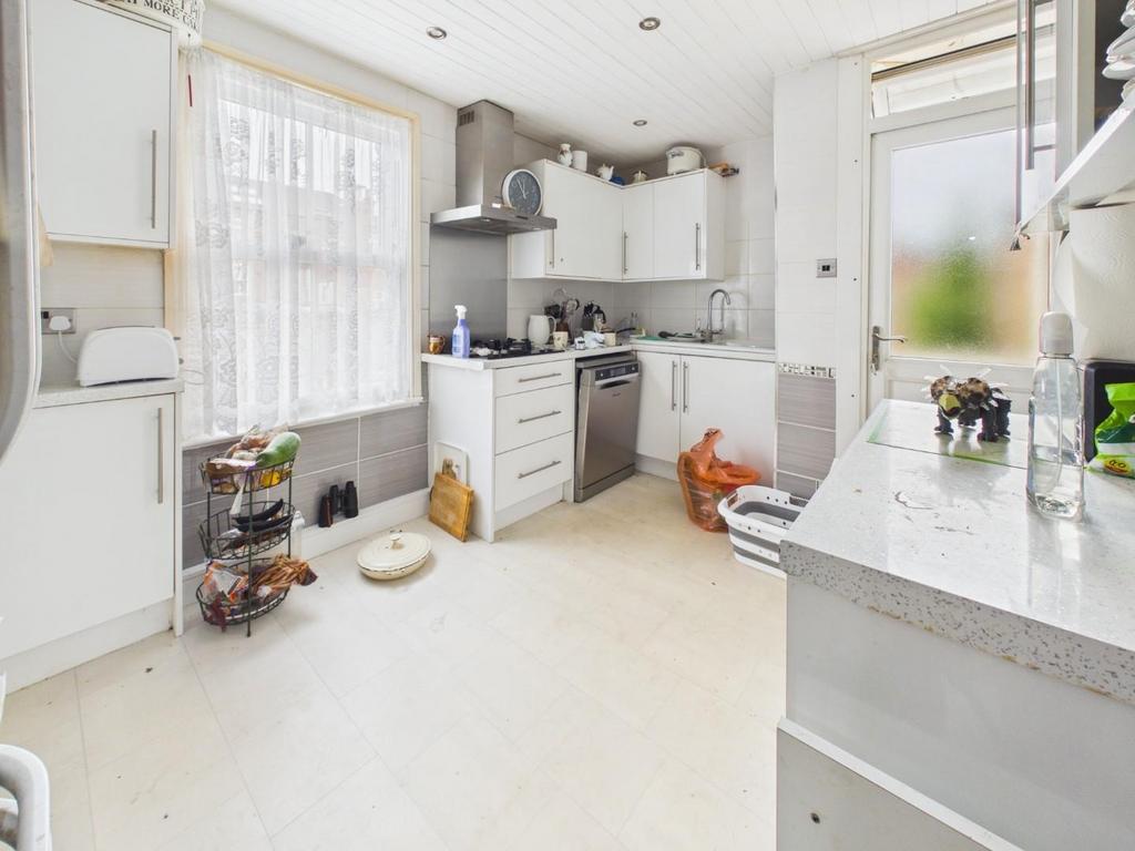 2 Flats, over 2250 sq feet accomm, Gotham Street, Leicester - View 4
