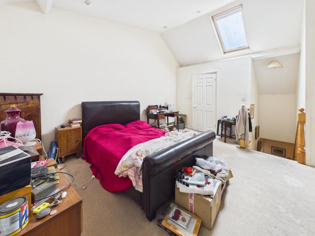 2 Flats, over 2250 sq feet accomm, Gotham Street, Leicester - View 5