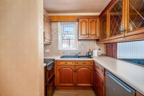 3 bedroom semi-detached house for sale, Westroyd Avenue, Cleckheaton