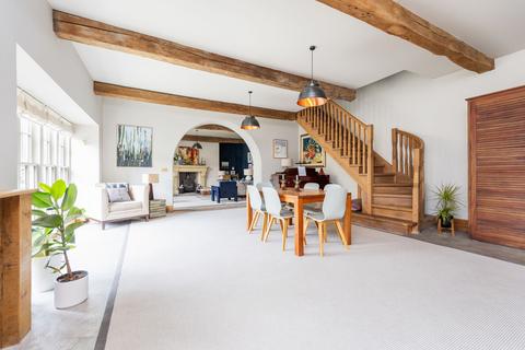 4 bedroom detached house for sale, Parchment Street, Winchester, SO23