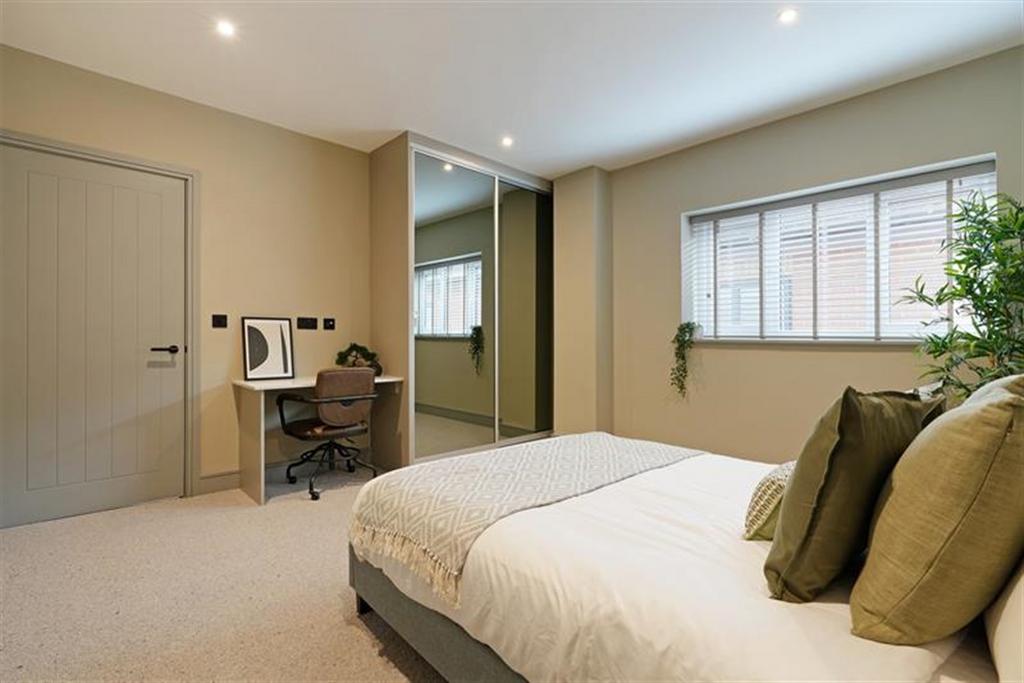 Apartment in Sheffield, South Yorkshire - View 5