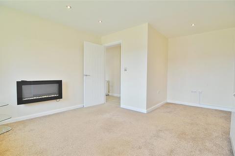 2 bedroom bungalow for sale, White House Park, Cainscross, Stroud, Gloucestershire, GL5