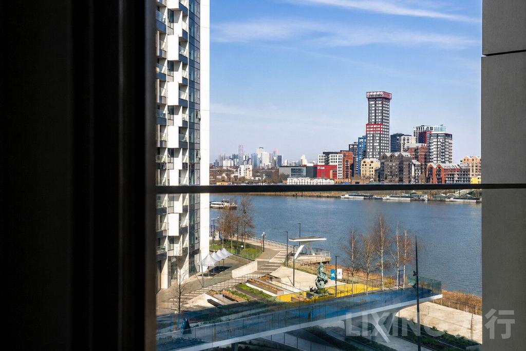 Apartment in London, Royal Borough of Greenwich - View 2