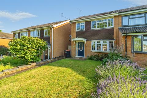 Almond Road, Leighton Buzzard