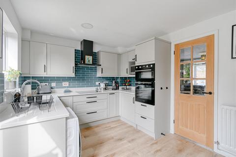 2 bedroom semi-detached house for sale, 24 Wardle Close, Bridgnorth