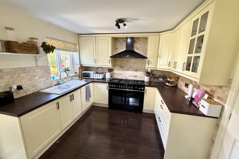 3 bedroom detached house for sale, Mill View Road, Beverley, HU17 0UP