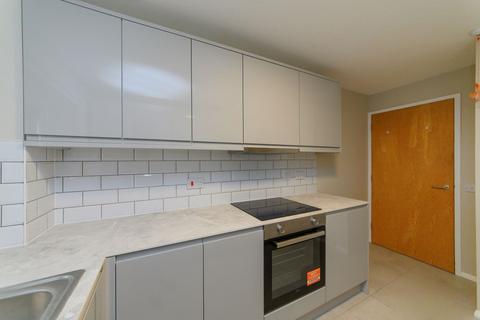 2 bedroom flat for sale, Flat 43 Ferrydale Lodge, 48 Church Road, Hendon, London, NW4 4EW