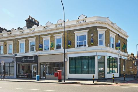 2 bedroom flat for sale, Lampmead Road, Lee, London, SE12