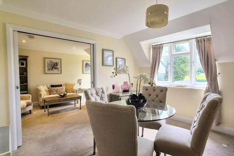 2 bedroom retirement property for sale, Fleur De Lis, Marlborough, SN8 2FN
