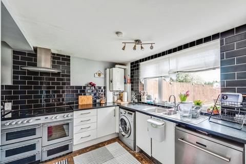 3 bedroom terraced house for sale, Bridport Road, Swindon, Wiltshire, SN3