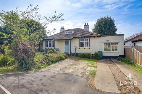 3 bedroom detached bungalow for sale, Sladburys Lane, Clacton-On-Sea CO15