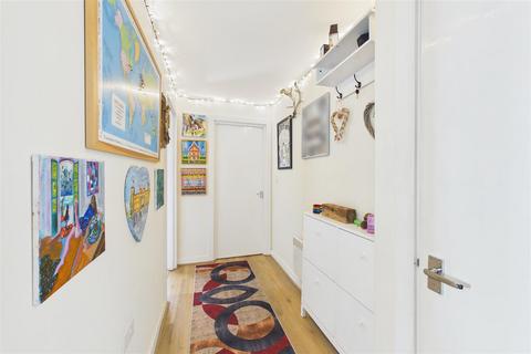 2 bedroom apartment for sale, Church Road, Chichester