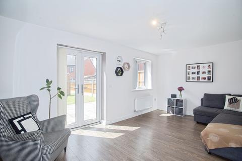 3 bedroom semi-detached house for sale, Landos Road, MANCHESTER, Lancashire, M40