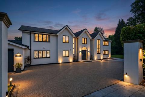 Park View Road, Surrey, CR3