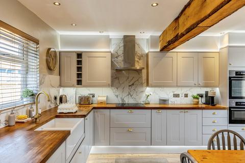 3 bedroom semi-detached house for sale, Wedmore Vale, Bristol