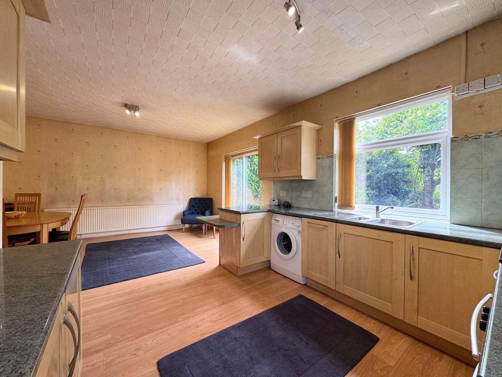 Kitchen/dining area