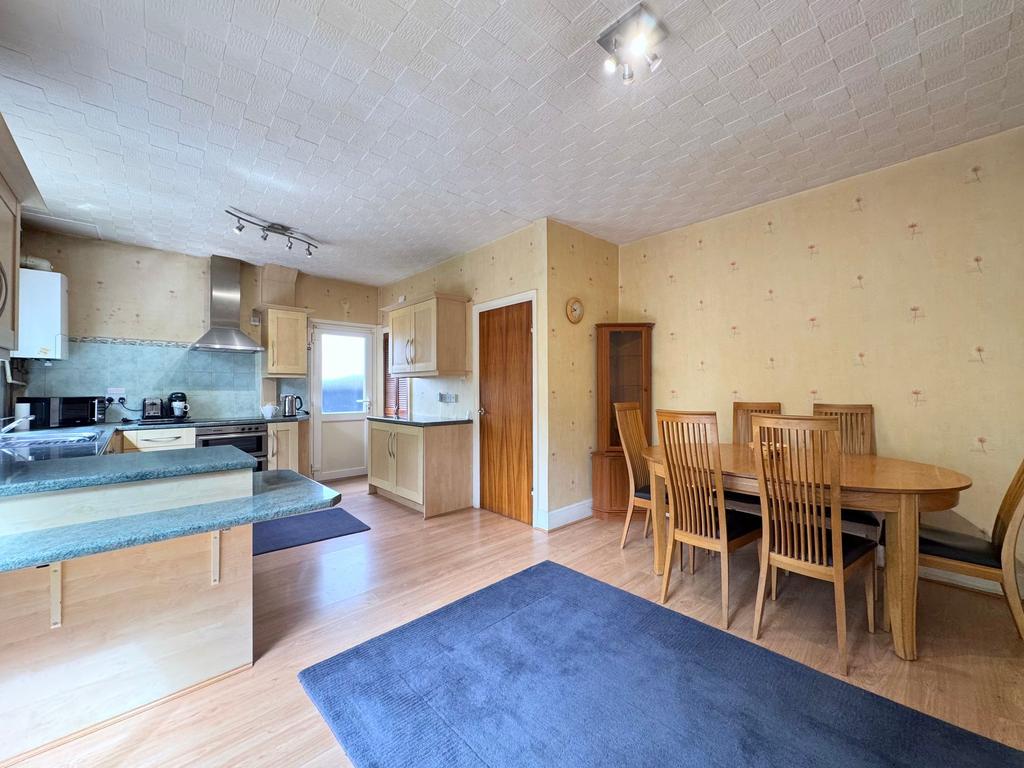Kitchen/dining area