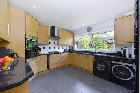 3 bedroom detached house for sale, Brookside, Cranleigh, GU6
