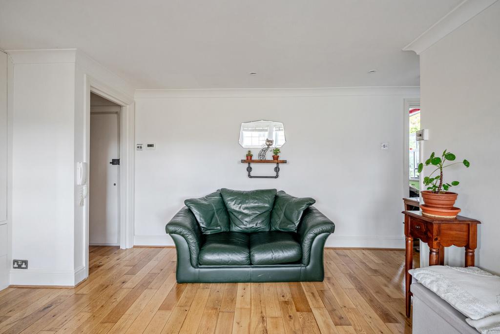 Studio Room