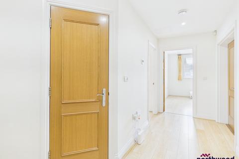 2 bedroom flat to rent, Darley Road, Meads, Eastbourne, BN20