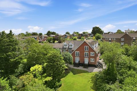 2 bedroom apartment for sale, Beacon Hill, Maldon, CM9