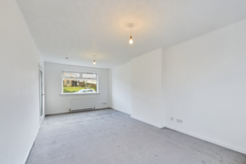 3 bedroom terraced house to rent, Livingstone Drive, Glasgow, G75