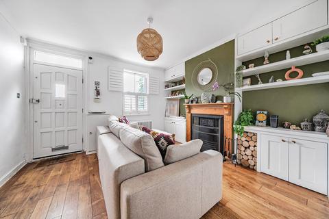 2 bedroom terraced house to rent, Maidenhead Road, Windsor, SL4