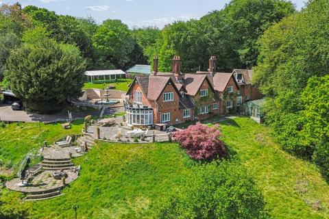 6 bedroom detached house for sale, Clappins Lane, North Dean, High Wycombe, Buckinghamshire HP14