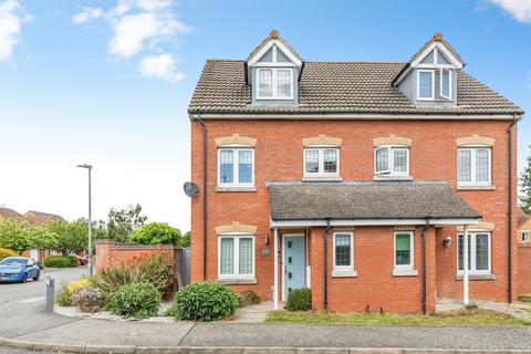 3 bedroom semi-detached house for sale, Thornbridge Close, Rushden