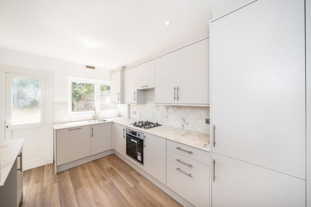 4 bedroom house to rent