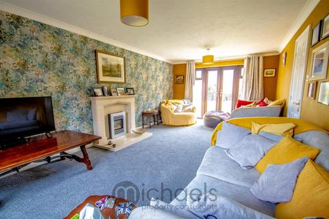 4 bedroom detached house to rent, Chanterelle, Highwoods, Colchester