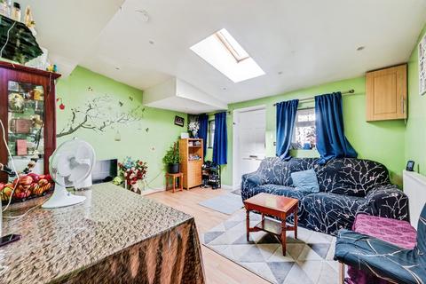 2 bedroom apartment for sale, Salisbury Street, Swindon