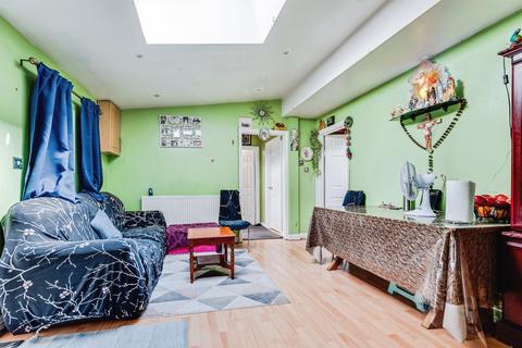 2 bedroom apartment for sale, Salisbury Street, Swindon