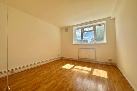 2 bedroom flat to rent, Lewis Burt House, Barking, IG11