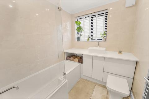 2 bedroom semi-detached bungalow for sale, Sandra Drive, Newton-Le-Willows, WA12