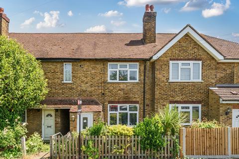 3 bedroom terraced house for sale, Alnwick Road, London