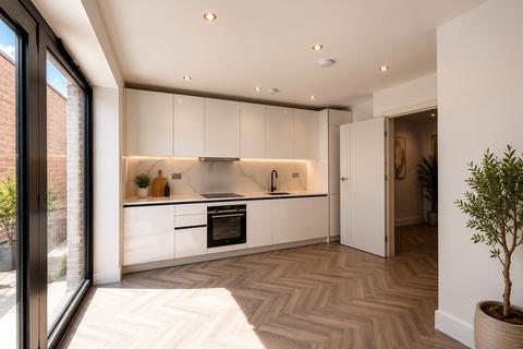 4 bedroom townhouse for sale, Larkshall Road, London, E4