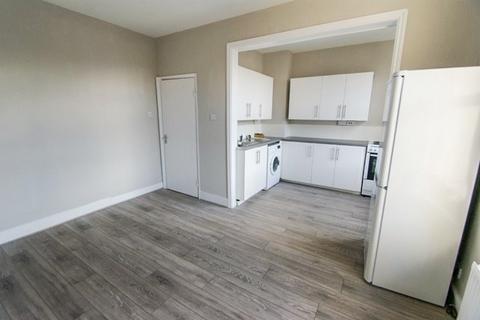 1 bedroom flat for sale, Anlaby Road, Hull, HU3 2SB